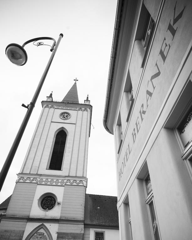 Hotel Beránek Blatná Exterior foto